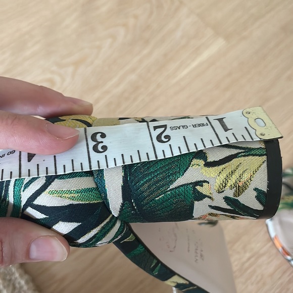 Stuart Weitzman Green Floral Plant Heels - Picture 9 of 9